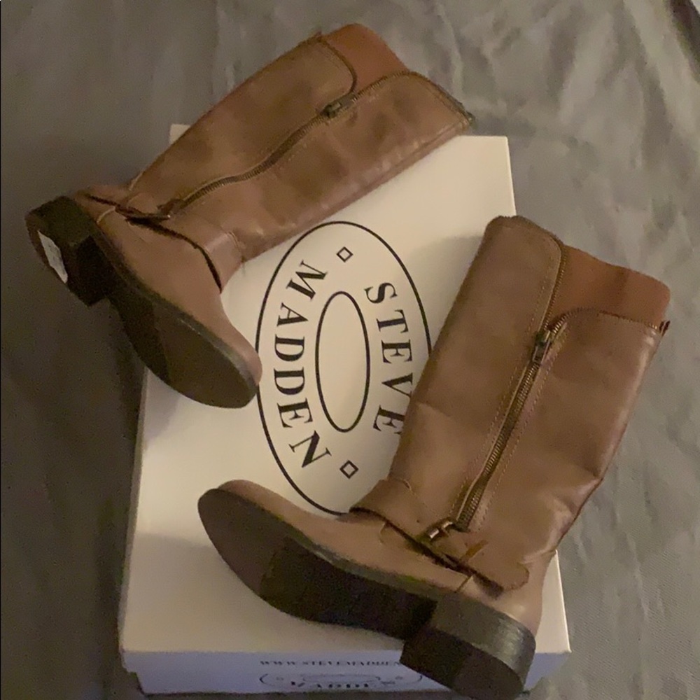 Brand New Girls riding boots